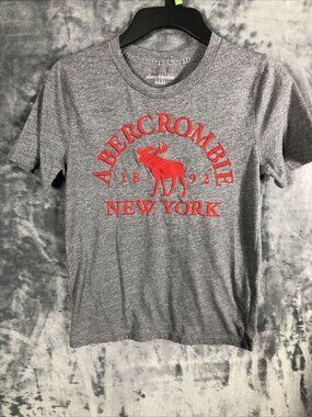 Abercrombie Kids Gray Tee With Red Embroidery Moose Logo New York Design